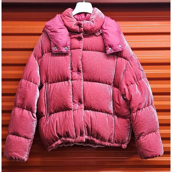 Moncler Fuchsia Caille Velvet Puffer Jacket Coat Womens 4 Pink - Picture 1 of 11